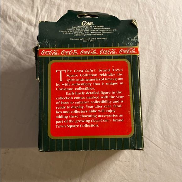 Vintage Coca-Cola Christmas Village Figurine Couple on Bench Sharing Coke - Picture 3 of 4